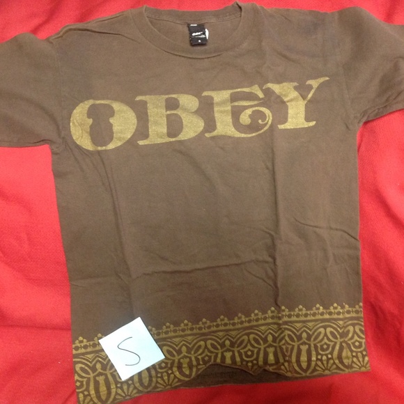 OBEY tshirt - Picture 1 of 1